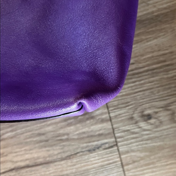 Vintage Coach Purple Leather Shoulder Bag - Picture 7 of 10